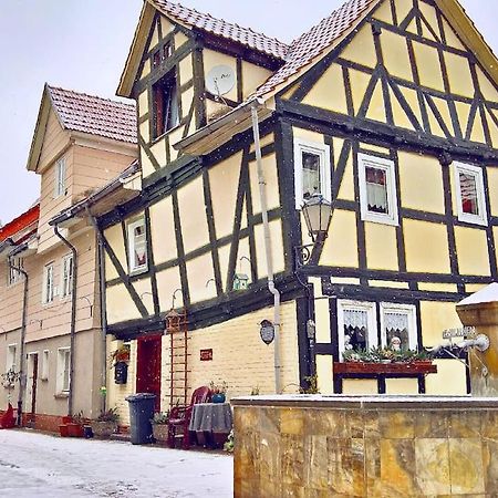 Fachwerkhaus Mitten In Der Altstadt - Ferien In Rotenburg ローテンブルク・アン・デア・フルダ エクステリア 写真