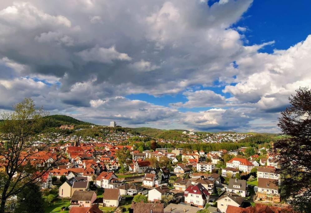 Fachwerkhaus Mitten In Der Altstadt - Ferien In Rotenburg ローテンブルク・アン・デア・フルダ エクステリア 写真