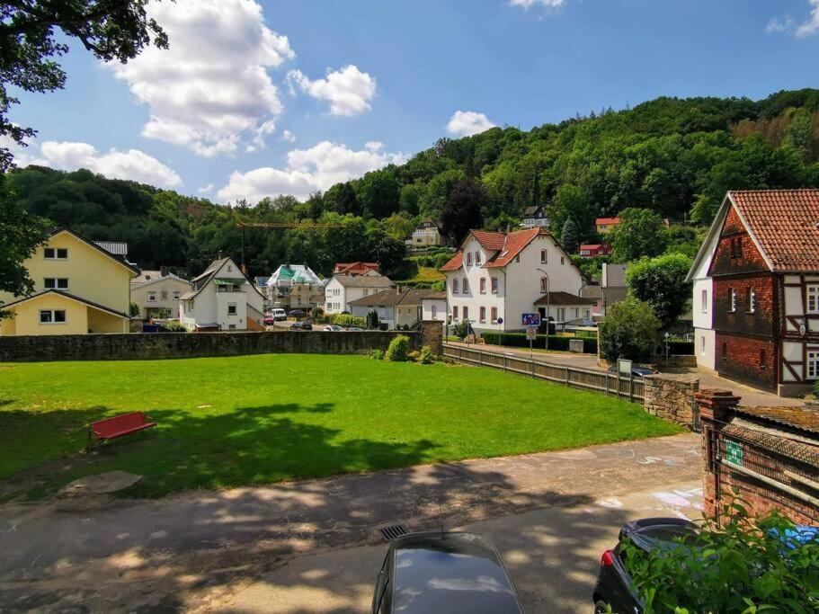 Fachwerkhaus Mitten In Der Altstadt - Ferien In Rotenburg ローテンブルク・アン・デア・フルダ エクステリア 写真